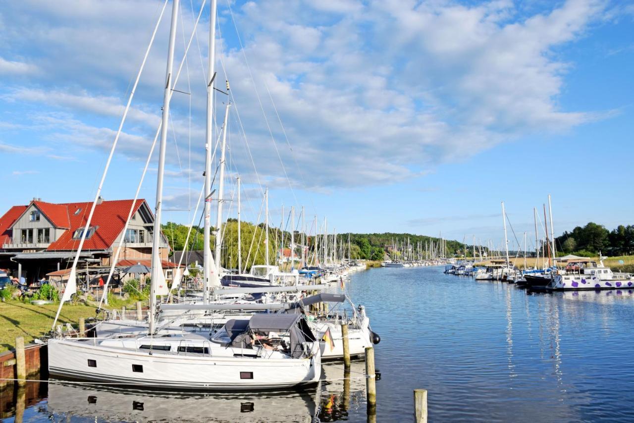 Schoene Ferienwohnungen Mit Kamin Im Ostseebad Sellin Exteriör bild
