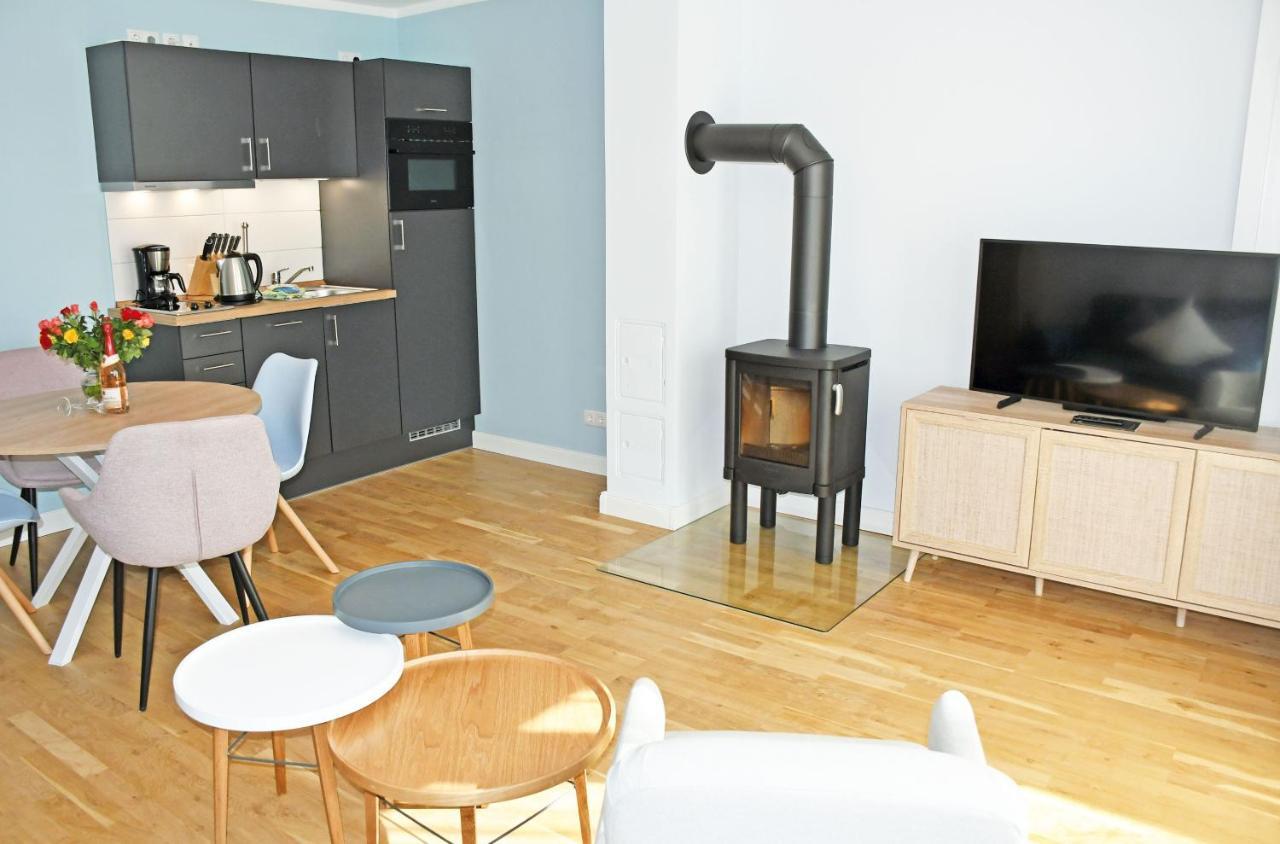 Schoene Ferienwohnungen Mit Kamin Im Ostseebad Sellin Exteriör bild