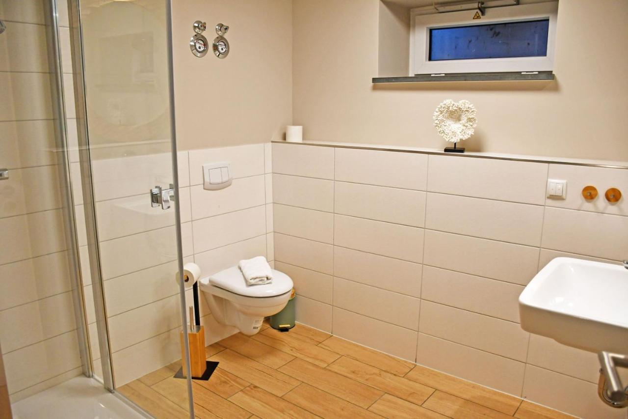 Schoene Ferienwohnungen Mit Kamin Im Ostseebad Sellin Exteriör bild