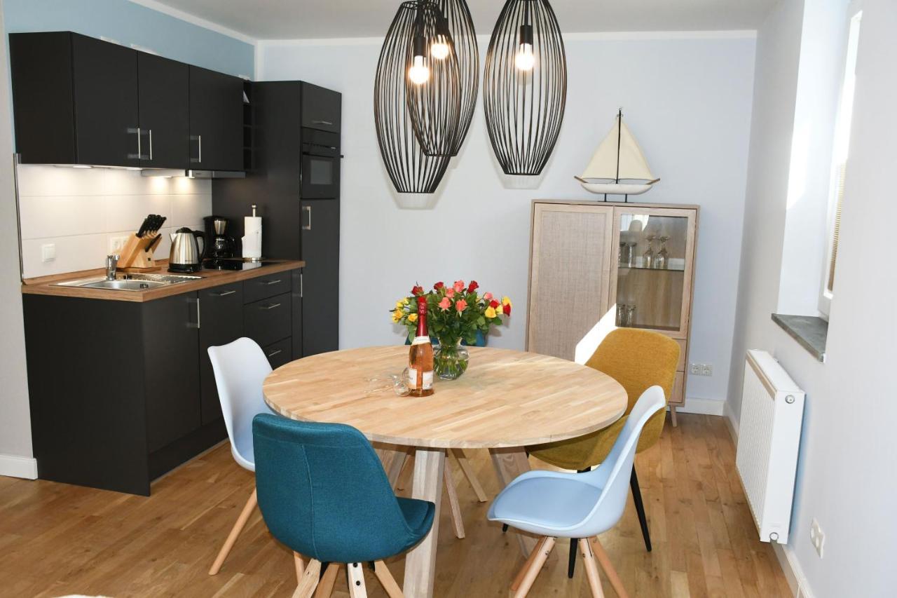 Schoene Ferienwohnungen Mit Kamin Im Ostseebad Sellin Exteriör bild